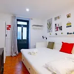 Cozy In Alfama ליסבון