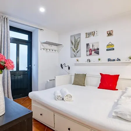 Διαμέρισμα Cozy In Alfama *