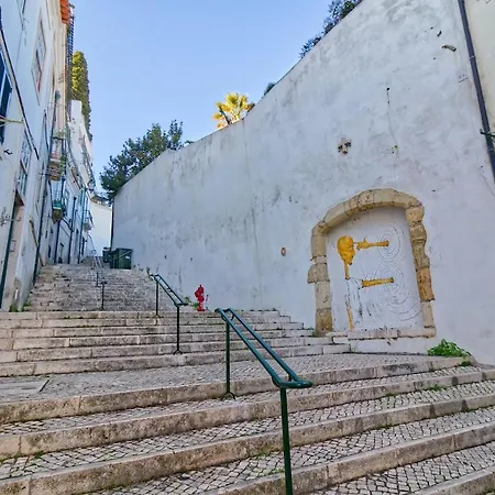 Apartment Cozy In Alfama Lisbon