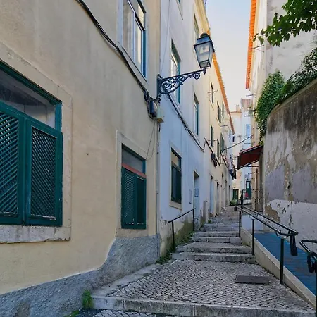 Cozy In Alfama ליסבון